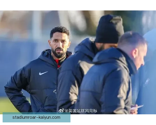 姆巴佩在国家队中的表现稳健，领导能力备受关注。